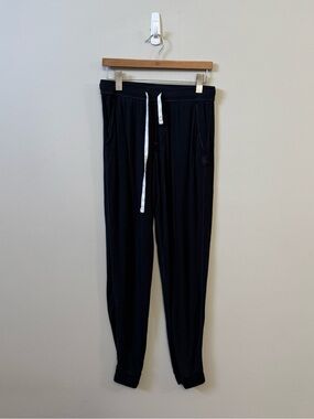 SAXX men’s black stretchy “snooze” lounge pants